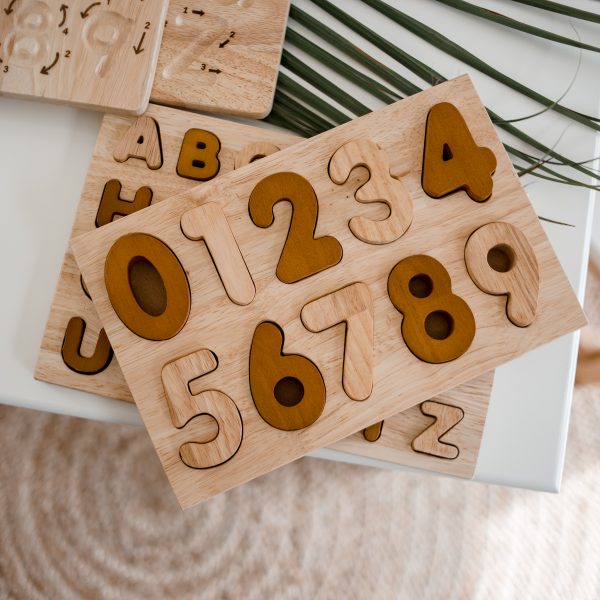 Australia Natural Number Puzzle featuring eco-friendly wooden numbers for early math learning.